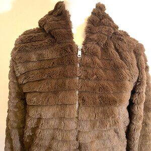 FUZZY, Brown Jacket with Hood, Size Medium, Super-Soft!, by Love Tree, Pockets!